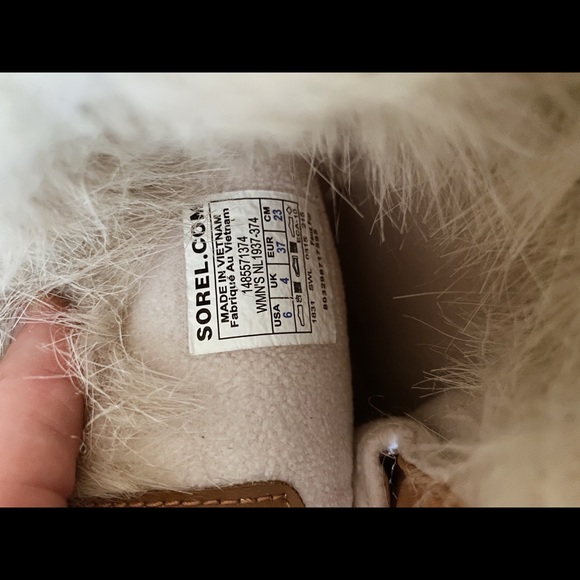Brand new Sorels - Picture 5 of 5